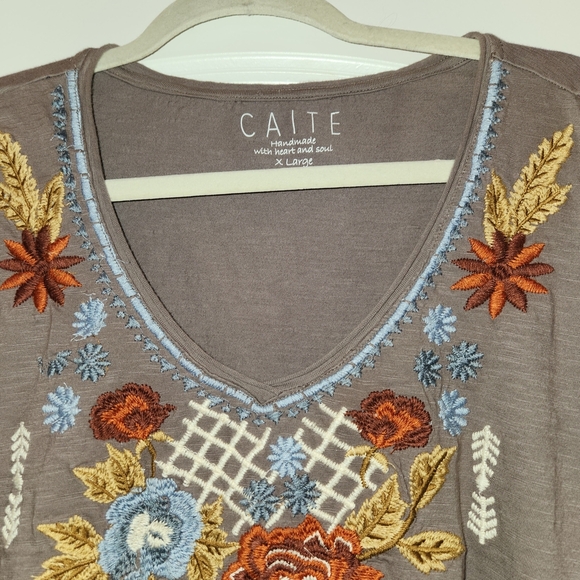 Caite Handmade Taupe Embroidered Bell Sleeve Top Size XL Stretch Boho Babydoll - Picture 3 of 10
